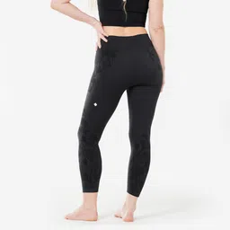 domyos 7/8 Seamless Dynamic Yoga Leggings - Black image 4