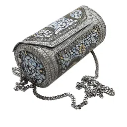 SHAKUNTLA VINTAGE Multicolor Clutch image 3