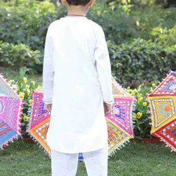 EthIndia Boys Embroidered Regular Pure Cotton Kurta with Pyjamas image 5