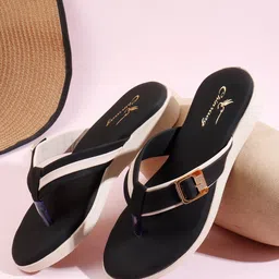 CHINRAAG Women Open Toe Flats with Buckles-image-45