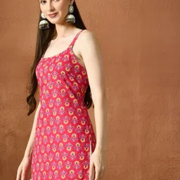 Anouk Rustic Floral Printed Pure Cotton Kurti image 2