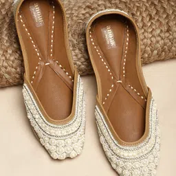 Anouk Women Off-White Beaded Mojaris-image-10