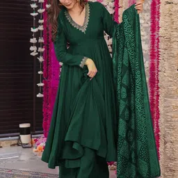 BAESD Women Solid Anarkali Kurta with Palazzos & Dupatta image 3