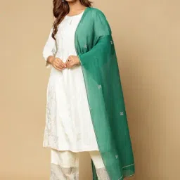 Fabindia Green Embroidered Dupatta image 1