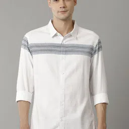 Voi Jeans Men Classic Slim Fit Horizontal Stripes Opaque Striped Casual Shirt-image-68