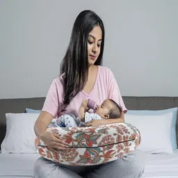 wakefit Women 5-in-1 White Fibre Filled Cotton Baby Nursing Pillow-picture-14