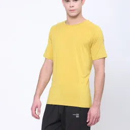 Dida Yellow Polyster Regular Fit Solid T-Shirt image 2