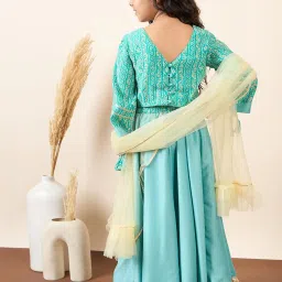 StyloBug Girls Green Printed Lahnga Choli image 2