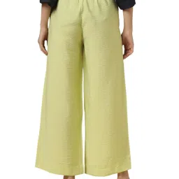 Allen Solly Green Blended Solid Regular Fit Casualtrousers image 2