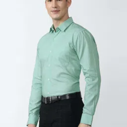 Peter England Green Cotton Regular Fit Shirt image 3