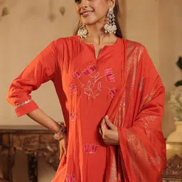 Indo Era Women Ethnic Motifs Printed Kurta with Trouser-picture-39