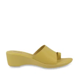 Mochi Women's Yellow Toe Ring Wedges image 2