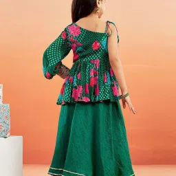 VASTRAMAY Girls Green Kurta Palazzo Set image 2