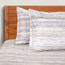 Saral Home Rive Grey 200 TC Microfiber Soft Queen Bedsheet with 2 Pillow Covers image 2