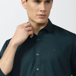 V Dot Green Slim Fit Shirt image 4