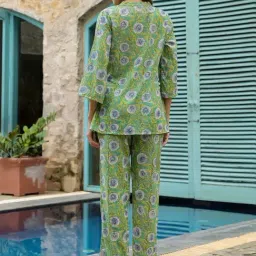 SAY Green Printed Pyjamas Set image 2