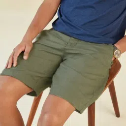 Andamen Green Regular Fit Shorts image 3