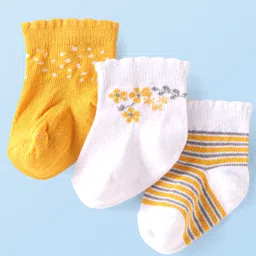 Cute Walk by Babyhug Ankle Length Antibacterial Socks with Floral Design Pack Of 3 - White & Yellow-image-58