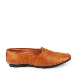 Fausto Men's Tan Casual Juttis image 2