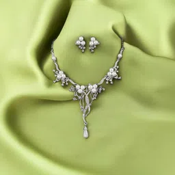 Women Click Rhodium-Plated Stone-Studded & Beaded Jewellery Set image 3
