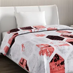 Monte Carlo White & Black Geometric Printed 950 GSM Heavy Winter Single Bed Blanket image 3