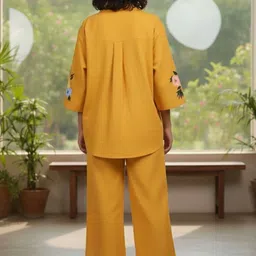 Bunkari Women Floral Printed Regular Pure Cotton Top with Palazzos image 2