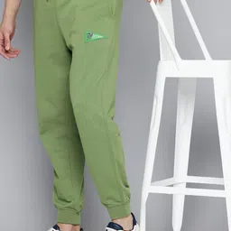 Levis Men Pure Cotton Jogger Trousers-image-19