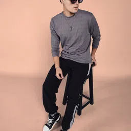 WEARDUDS Men Round Neck Sweatshirt image 3