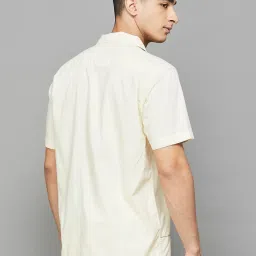 Smileyworld Off White Regular Fit Printed Shirt image 2