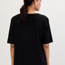 FEMMELLA Black Relaxed Fit Solid T-Shirt image 2