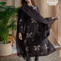 The Indian Ethnic Co Charcoal Droplet Butti Dabu Kota Doriya Dupatta image 3