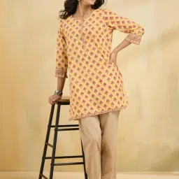 Fabindia Yellow Printed Three-Quarter Sleeves Kurta image 5