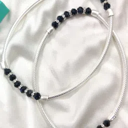 Lovemi Movements Set of 2 Silver Anklet with Sparkling Black Crystal Beads-image-41