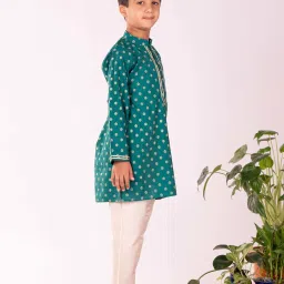 VASTRAMAY Boys Green & Cream Printed Full Sleeves Kurta Sets image 2