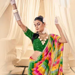 Stylum Green Printed Saree With Unstitched Blouse image 2