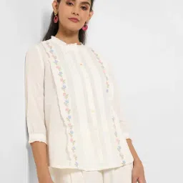 Akkriti by Pantaloons Snow White Printed Tunic image 4