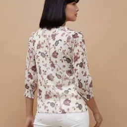 Code by Lifestyle Off White Floral Print Top image 2