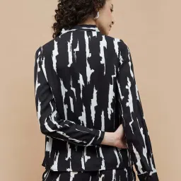 Fame Forever by Lifestyle Black Printed Shirt image 2