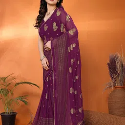 Ekasya Ethnic Motifs Embroidered Poly Georgette Saree image 3