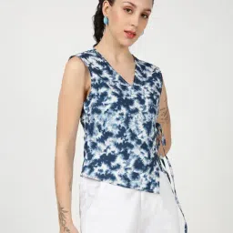 Bene Kleed Blue Cotton Printed Regular Fit Top image 3