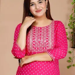 ALHADAYA Floral Printed Thread Work Round Neck Straight Kurta image 3