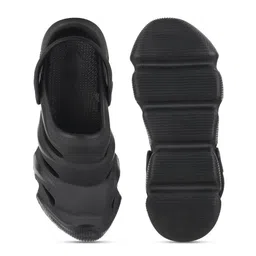 Mast & Harbour Men Clogs image 4