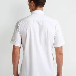 Arrow Men Modern Spread Collar Solid Cotton Slim Fit Formal Shirt image 5