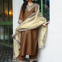 SANISA Floral Embroidered V-Neck Sequinned Straight Kurta With Trousers & Dupatta-image-39