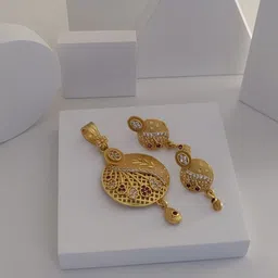 OM KRISHIV COLLECTION Gold Plated Jewellery Set image 1