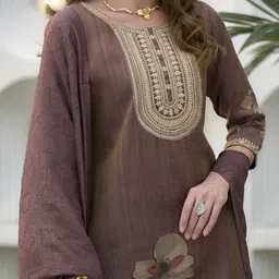 SHREE LAXMINARAYAN EXPORT Women Ethnic Motifs Embroidered Regular Kurta Trousers & Dupatta image 3