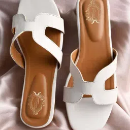 Shoetopia Kids White & Brown Casual Sandals-picture-39