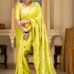 Satrani Green Woven Saree With Unstitched Blouse-picture-20