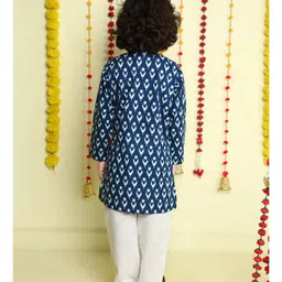 The Magic Wand Woven Full Sleeves Abstract Printed Kurta Pyjama - Navy Blue image 3