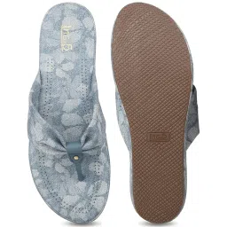 Inc.5 Women's Blue Thong Sandals image 3